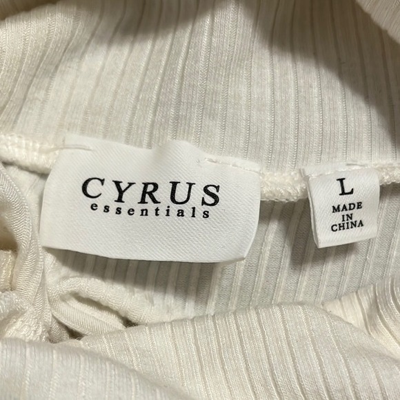 Ribbed Turtleneck Sweater Soft Lightweight Top Cream White Old Money Preppy L‎ - Picture 2 of 5